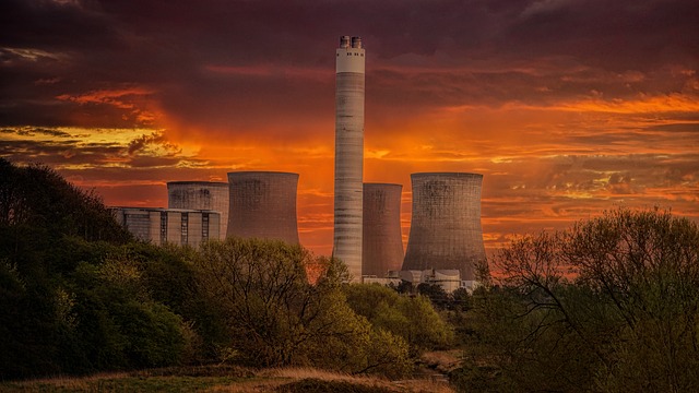 cooling-towers-4196924_640
